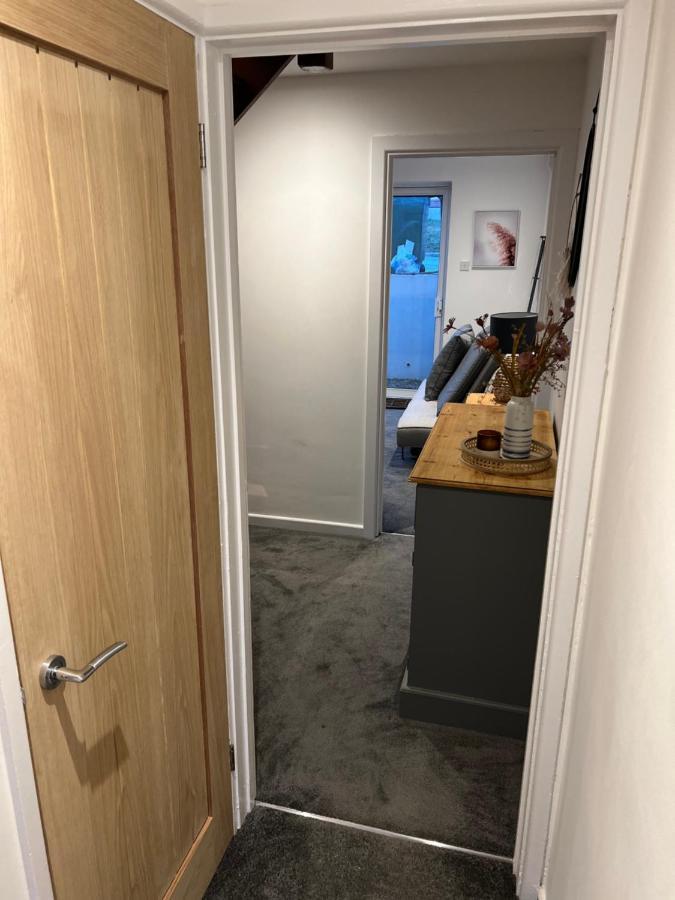 House Sleeps 8. 2Bedrooms & Sofa Beds In Sitting Room 巴斯 外观 照片