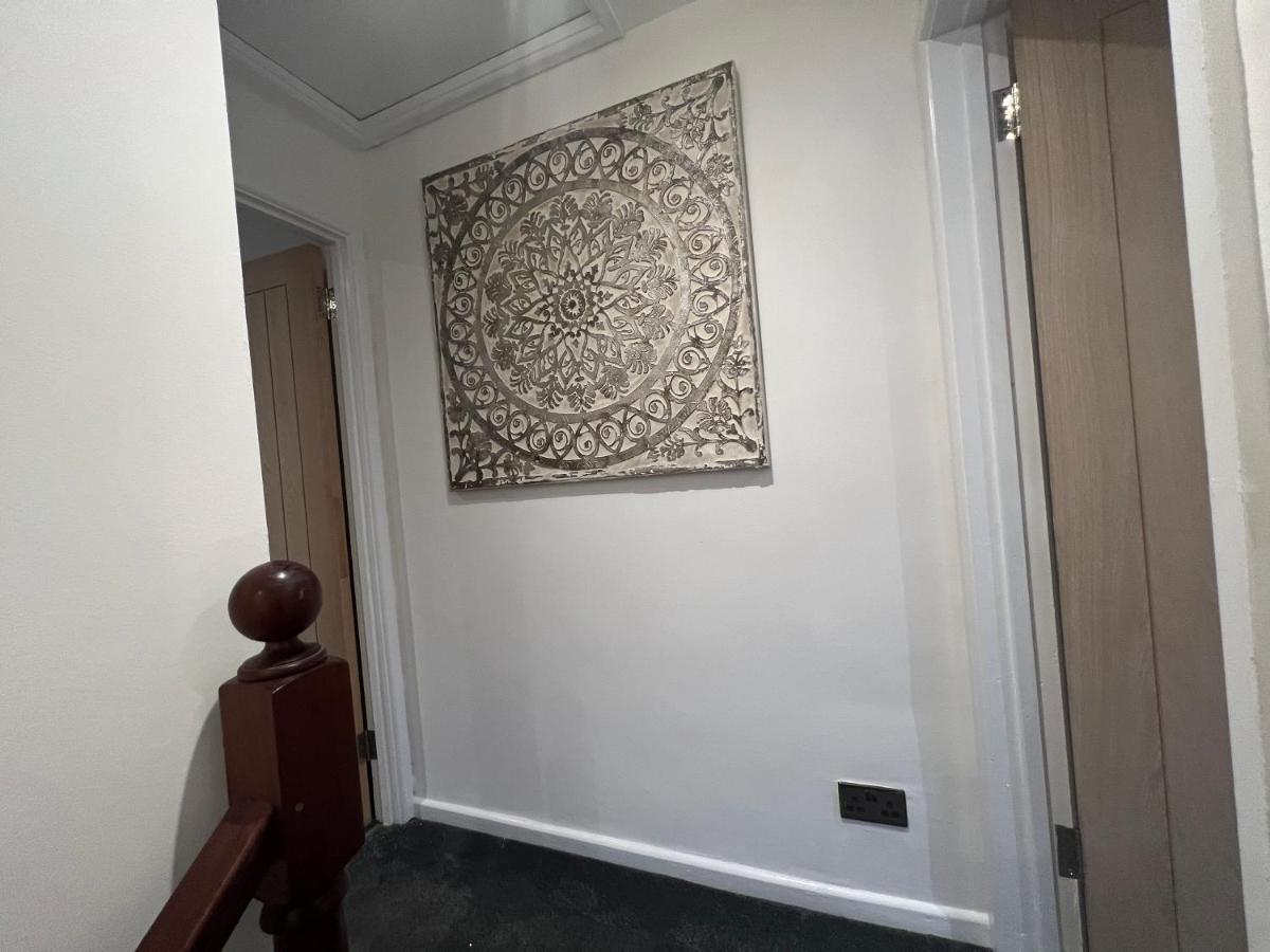 House Sleeps 8. 2Bedrooms & Sofa Beds In Sitting Room 巴斯 外观 照片